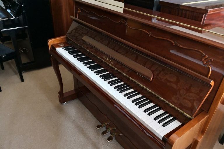 Samick Piano
